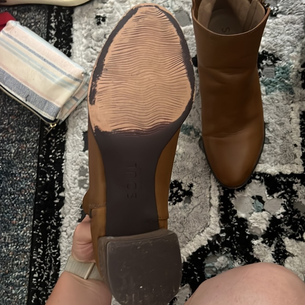 Booties - Picture 3 of 4
